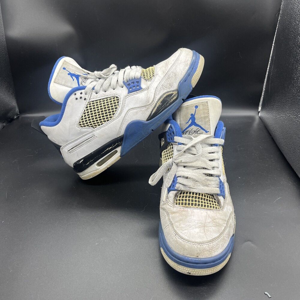 Size 9 - Jordan 4 Retro Mid Motorsports